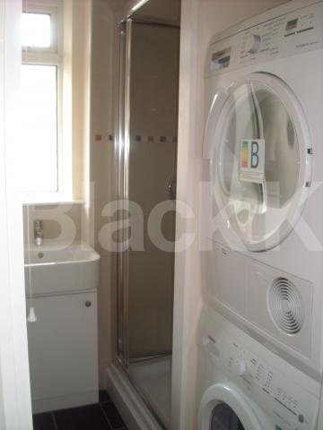 			LET, 3 Bedroom, 1 bath, 1 reception Apartment			 Loughton House, Tulse Hill